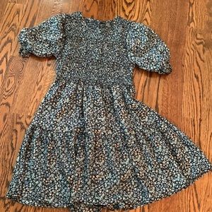BNWT Wild fable blue floral puff sleeve dress